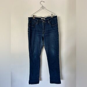 Levi’s Mid-Rise Skinny Jeans Dark Wash Size 14